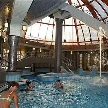 Hotel Hunguest Flora