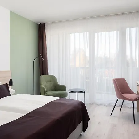 Hunguest Flora Hotel