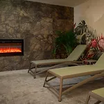 Hunguest Flora فندق 4*