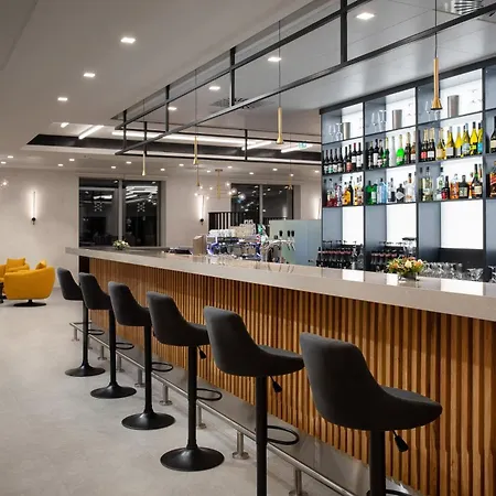 Hunguest Flora Hotell 4*