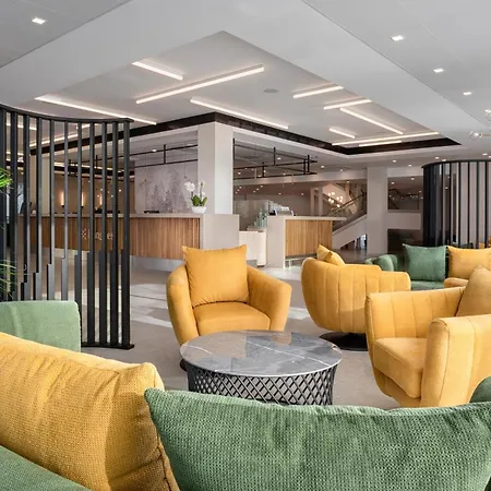 Hunguest Flora Hotel