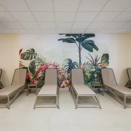 Hunguest Flora Hotell 4*