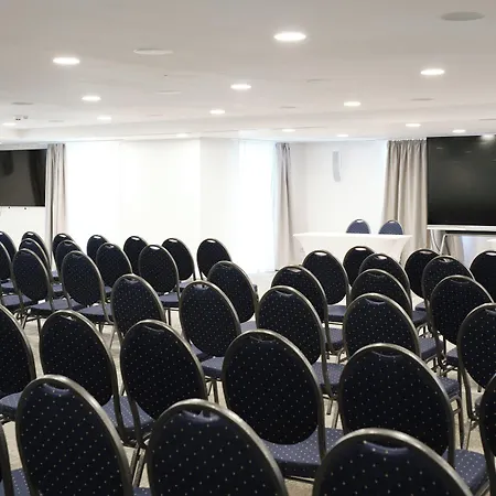 Hunguest Flora 4* Eger