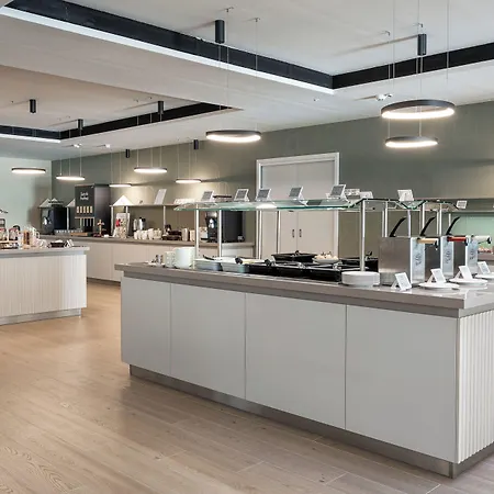 Hotel Hunguest Flora 4*