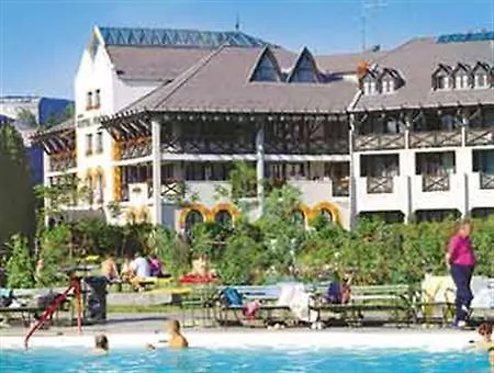 Hunguest Flora Hotell 4*